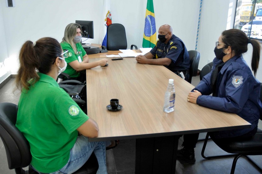 Caps AD de Barra Mansa organiza debate sobre uso abusivo de álcool à guardas municipais