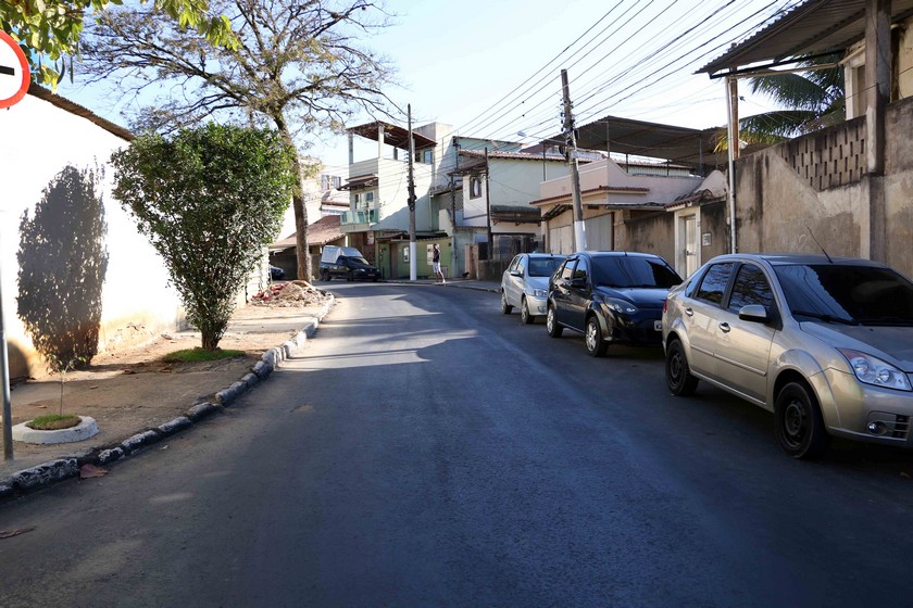 Prefeitura de Barra Mansa conclui obras de asfaltamento da Rua Tancredo Rodrigues de Paula na Água Comprida