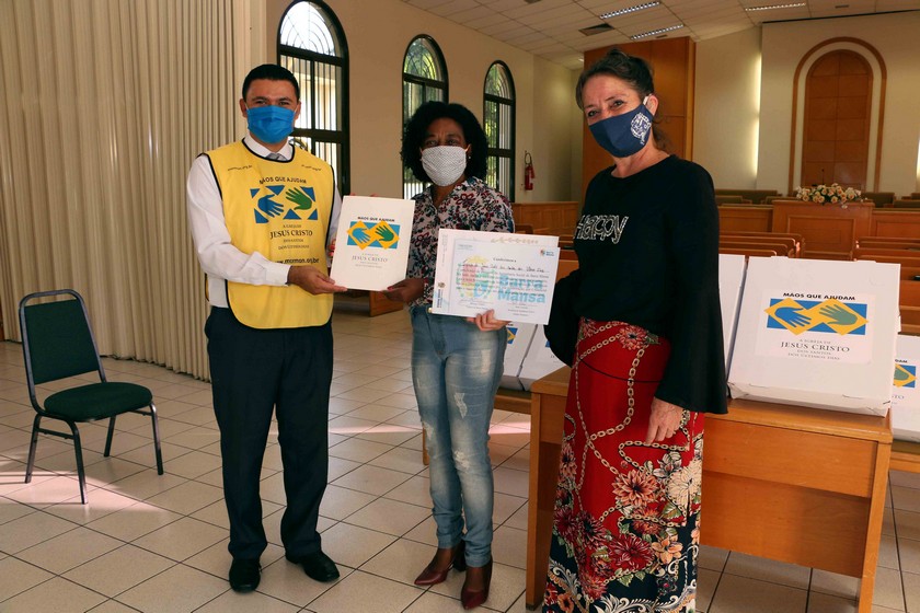 Prefeitura de Barra Mansa recebe duas mil máscaras para distribuir à população carente e instituições de longa permanência