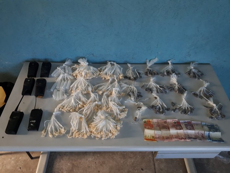 Apreensão por tráfico de drogas no bairro Vale Verde em Volta Redonda