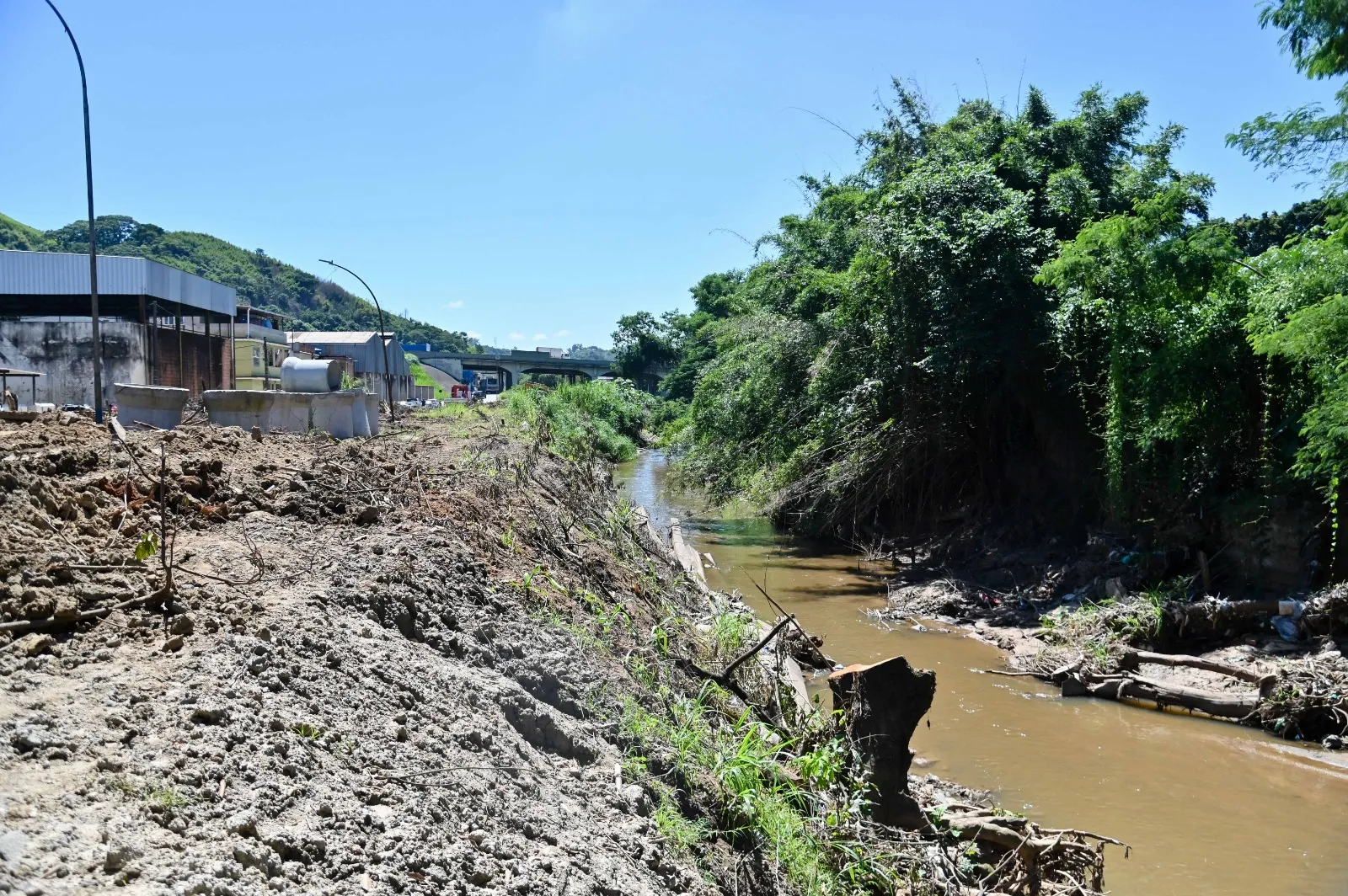Barra Mansa: Prefeito Furlani acompanha transformação histórica no São Luiz