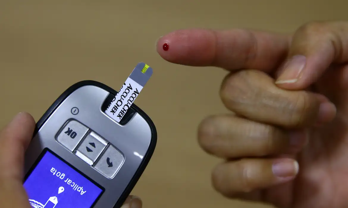 OCDE: geração atual vive mais, mas com múltiplas doenças crônicas