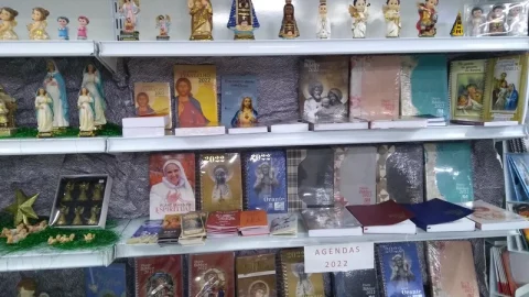 Livraria Cantinho do Céu em Volta Redonda – foto 12