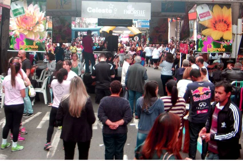 Domingo de Compras Chico de Assis 98 1