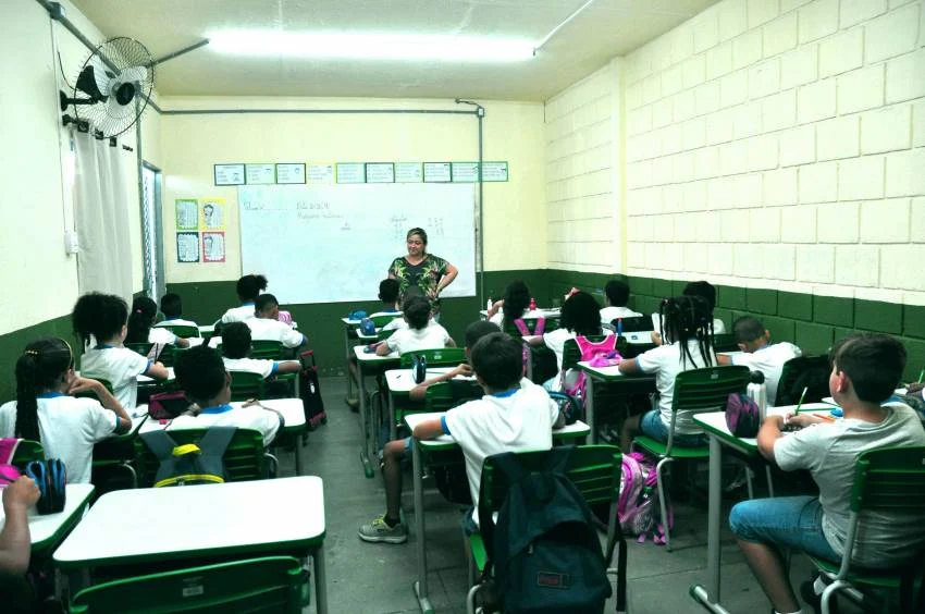 Escola Integral Leonsio S. Batista BM 02