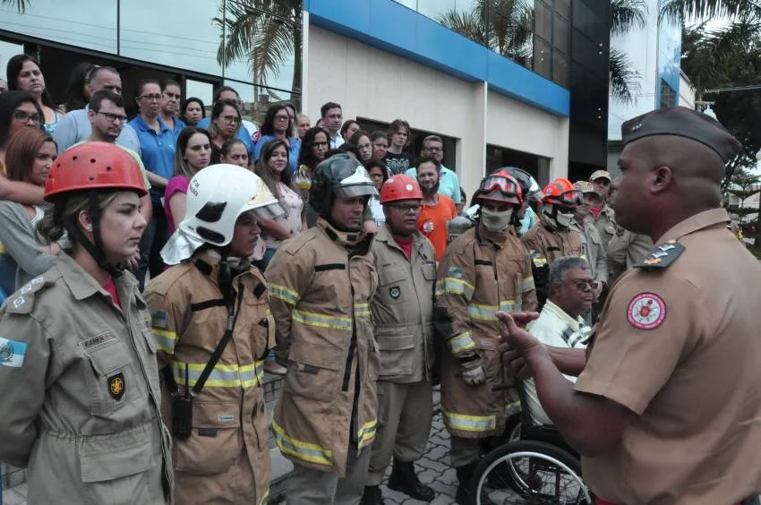 Pref. Pinheiral Bombeiro 3