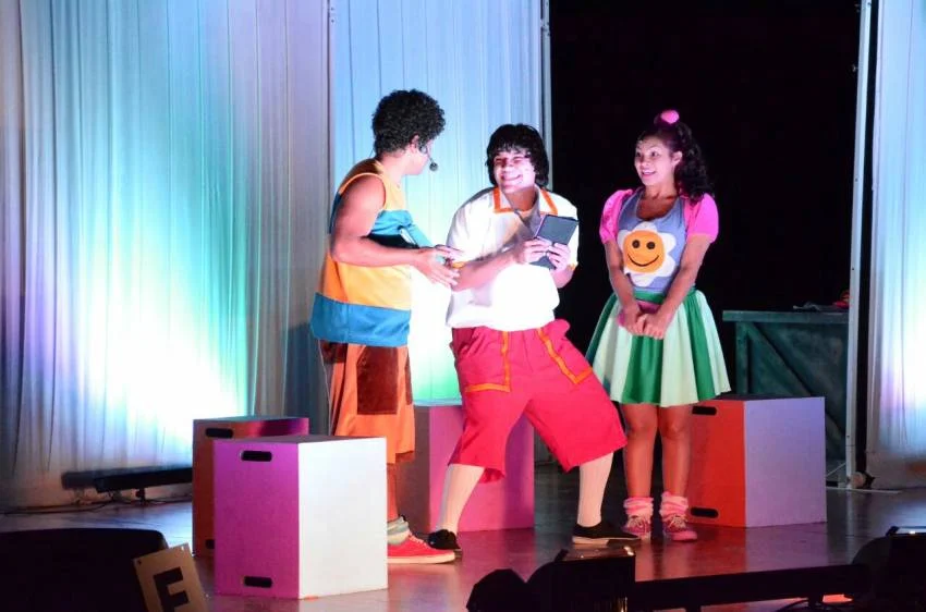 Espetáculo Teatral “Cadê o amor que estava aqui?” 