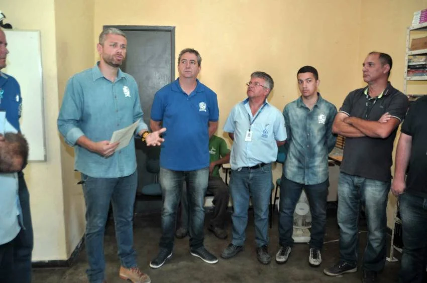 Prefeito Rodrigo Drable entrega da Licença Ambiental na COOPCAT - Barra Mansa-RJ