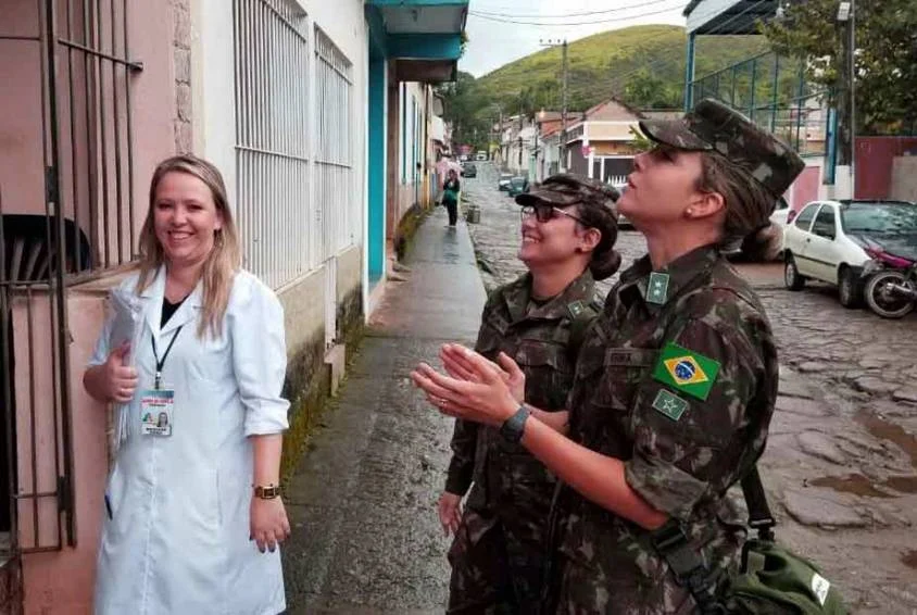 Manobra escolar da Aman em Amparo-RJ