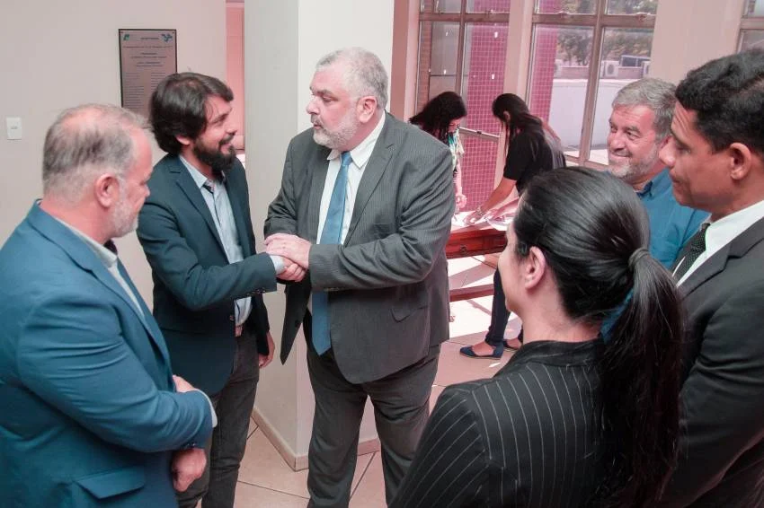 Presidente da Jucerja Luiz Velloso e Prefeito de Volta Redonda Samuca Silva, evento CDL-VR