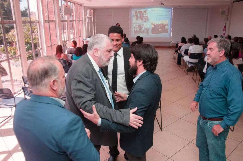 Presidente da Jucerja Luiz Velloso e Prefeito de Volta Redonda Samuca Silva, evento CDL-VR