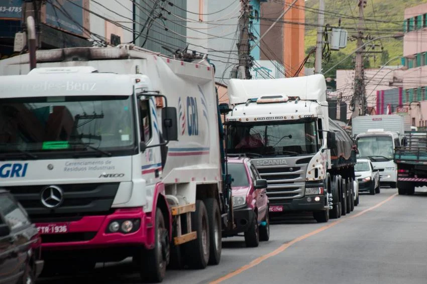 Volta Redonda vai começar a partir de janeiro a restringir o trafego de veículos pesados dentro da cidade