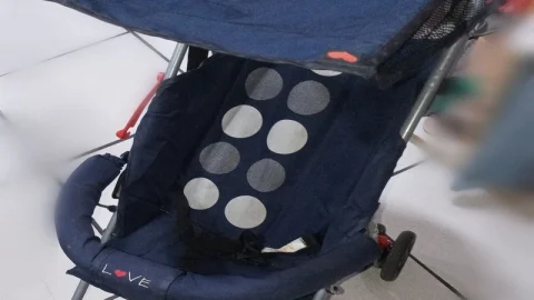 Zaira Carisma Novos e Usados, Brinquedos, Carrinho de bebê, Roupa Infantil – Volta Redonda em Volta Redonda – foto 12
