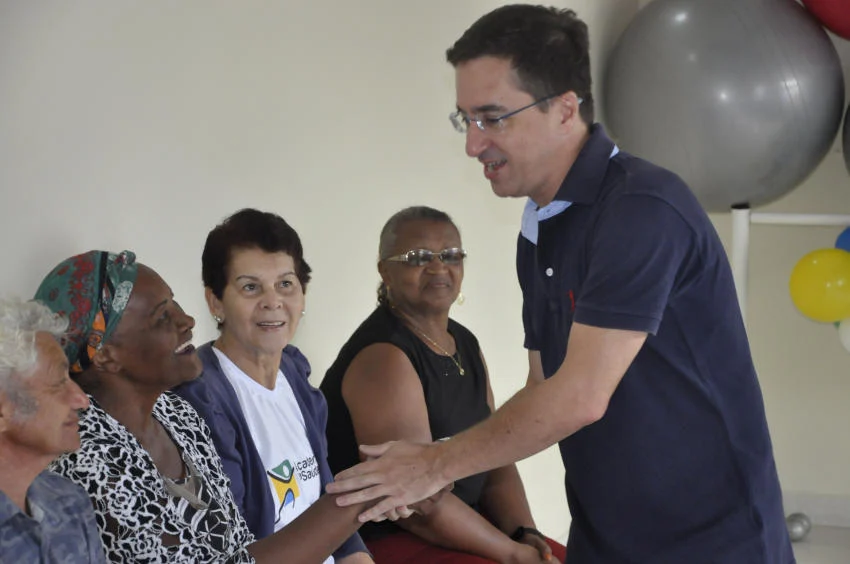 Reabertura da Academia da Saúde do bairro Três Poços