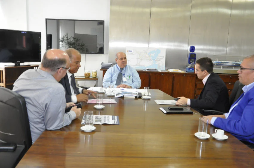 Prefeito vai à secretaria de estado de transporte pedir melhorias do transporte intermunicipal