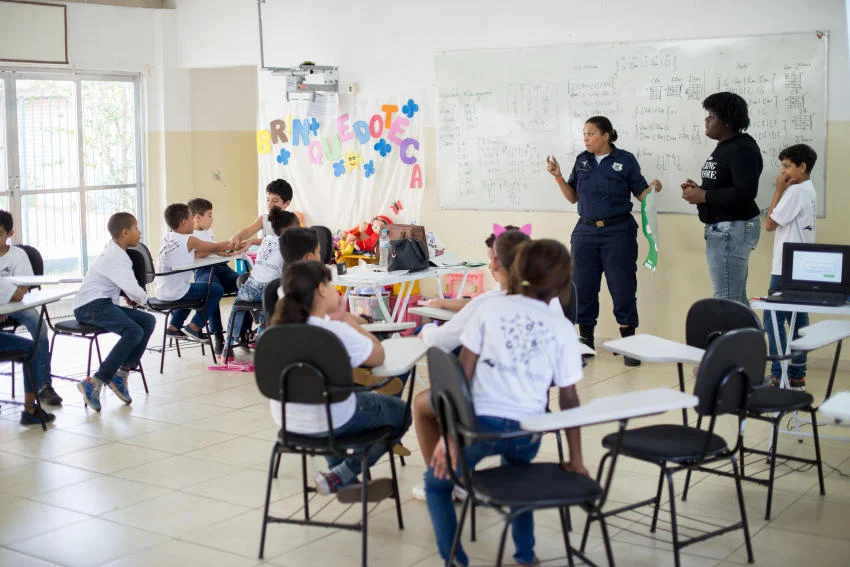 Palestras sobre saúde pública e planejamento familiar foram realizadas no CRAS do bairro Santa Cruz