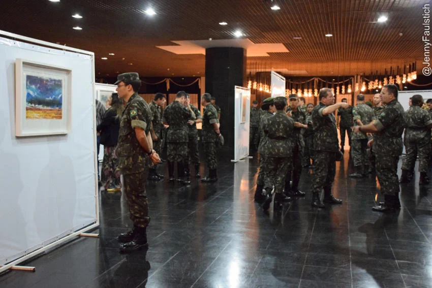 Pelo quarto ano consecutivo, projeto leva exposição de artes plásticas para Foyer Superior do Teatro da Aman
