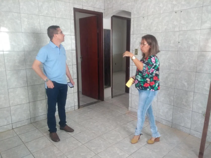 Prefeito de Pinheiral foi ver o imóvel do novo espaço para o CRAS