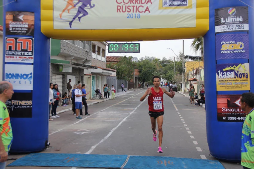 Faltam poucas vagas para a XXI Corrida Rústica de Pinheiral.