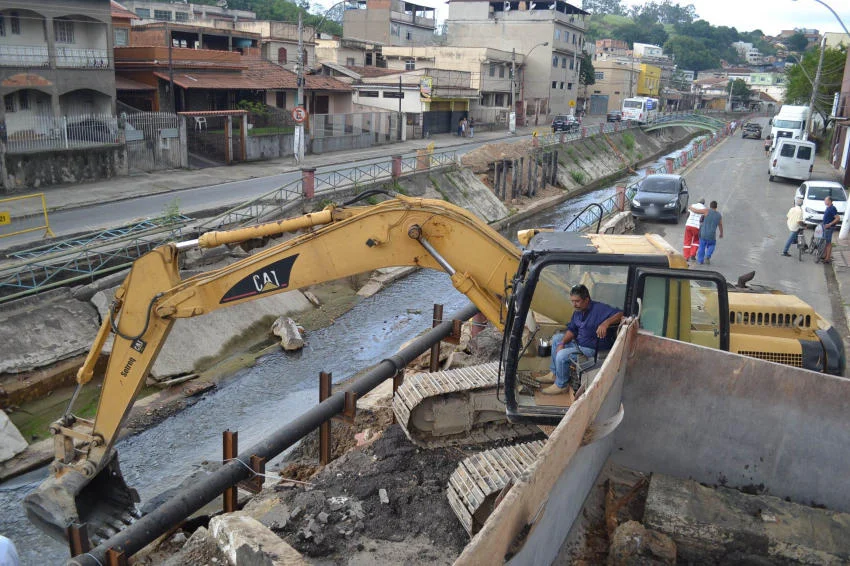 Obras de contenção no Córrego Secades são iniciadas em Volta Redonda