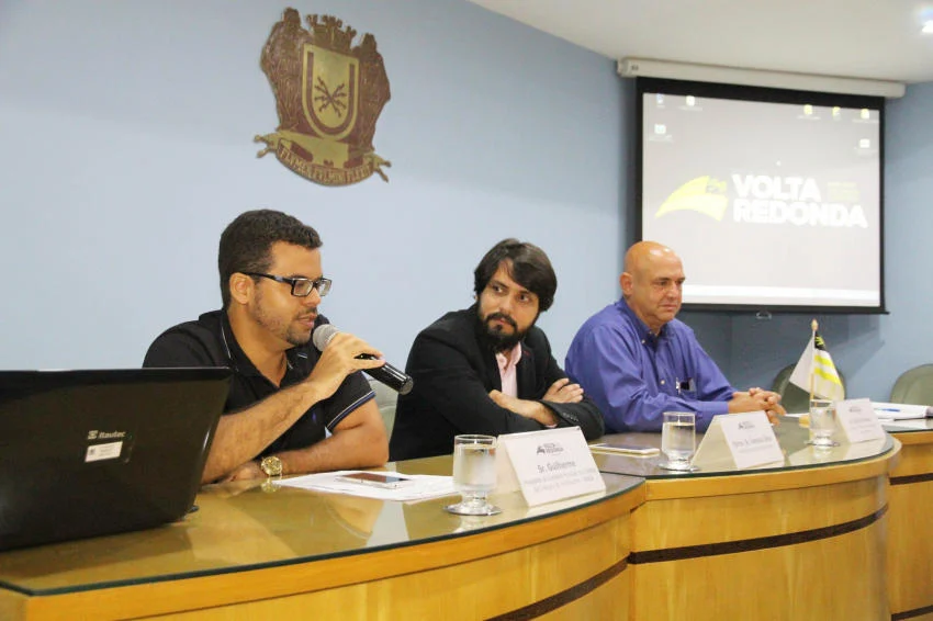 Prefeitura dá posse a membros do Conselho da Criança e do Adolescente