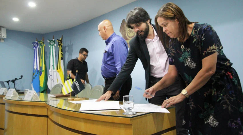 Prefeitura dá posse a membros do Conselho da Criança e do Adolescente