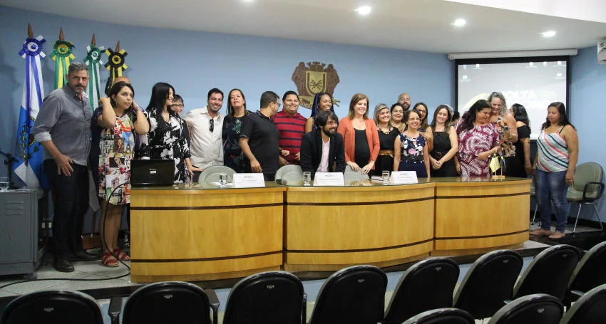 Prefeitura dá posse a membros do Conselho da Criança e do Adolescente