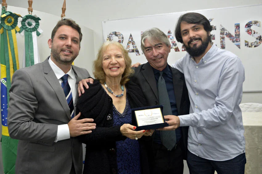 Funcionários do Hospital São João Batista são homenageados em dia do santo que dá nome à unidade