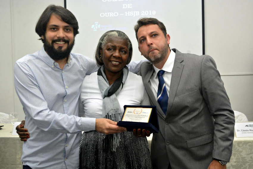 Funcionários do Hospital São João Batista são homenageados em dia do santo que dá nome à unidade