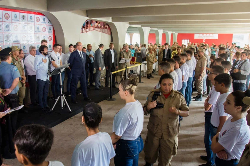 Primeiro Colégio Militar de Volta Redonda é inaugurado