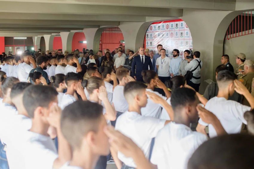 Primeiro Colégio Militar de Volta Redonda é inaugurado