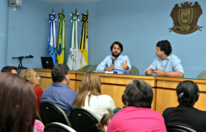 Samuca Silva se reúne com membros da rede de defesa e proteção animal