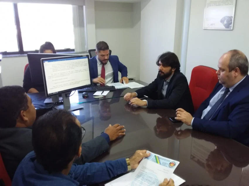 Samuca garante licitação e empregabilidade de funcionários da Sul Fluminense