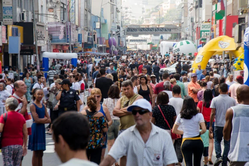 Amaral Peixoto sedia Rua de Compras neste domingo, dia 9