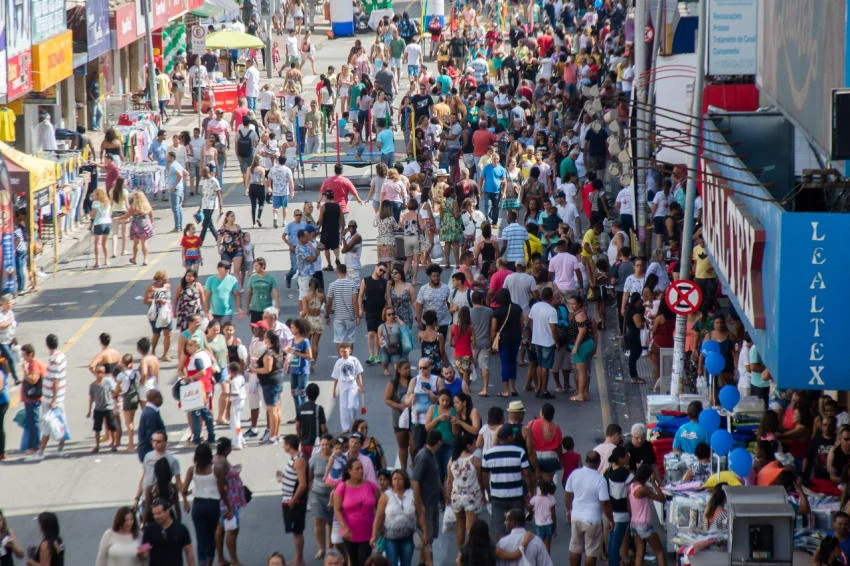 Amaral Peixoto sedia Rua de Compras neste domingo, dia 9