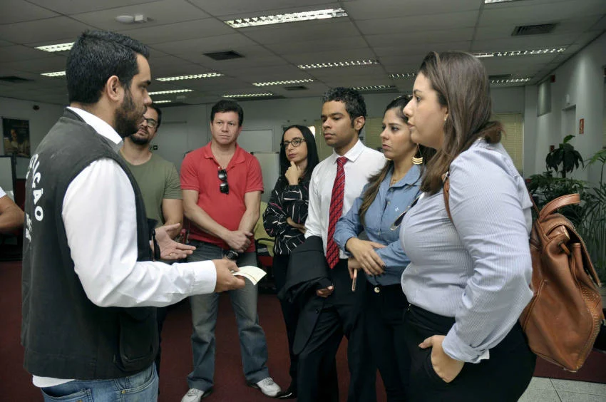 Procon BM e OAB realizam fiscalização nos bancos do município