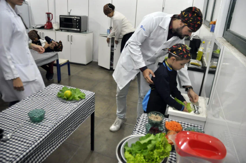 Projeto Cozinha Experimental estimula boas práticas alimentares