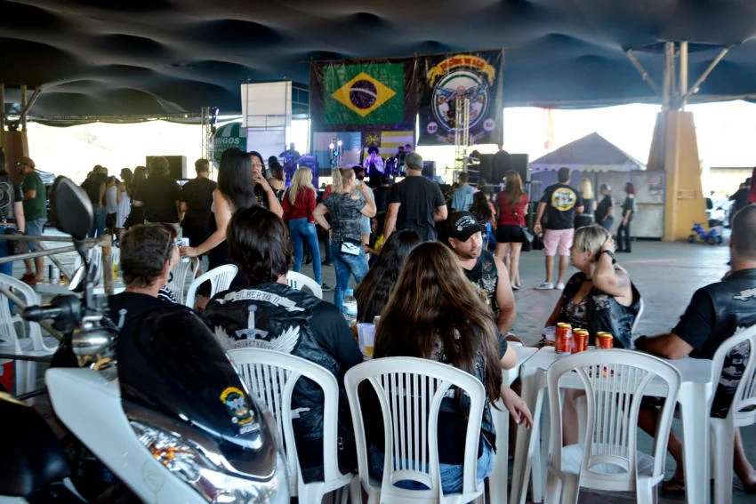 Encontro Nacional de Motociclistas Falcões do Aço arrecada cerca de 5 toneladas de alimentos para entidades