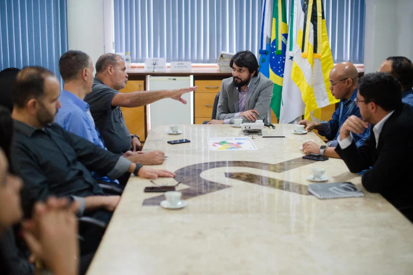 Samuca recebe deputado federal que destinou R$ 1,3 milhão em emendas para cidade
