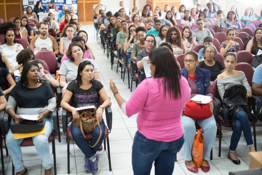 SME convoca aprovados no concurso público para auxiliar de educação infantil