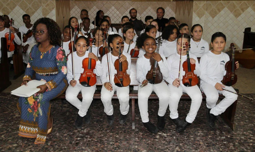 Cello Encounter leva espetáculo à Igreja São Sebastião, no Retiro