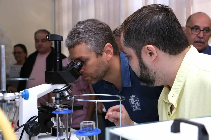 Barra Mansa entrega laboratório de ciências no CEI
