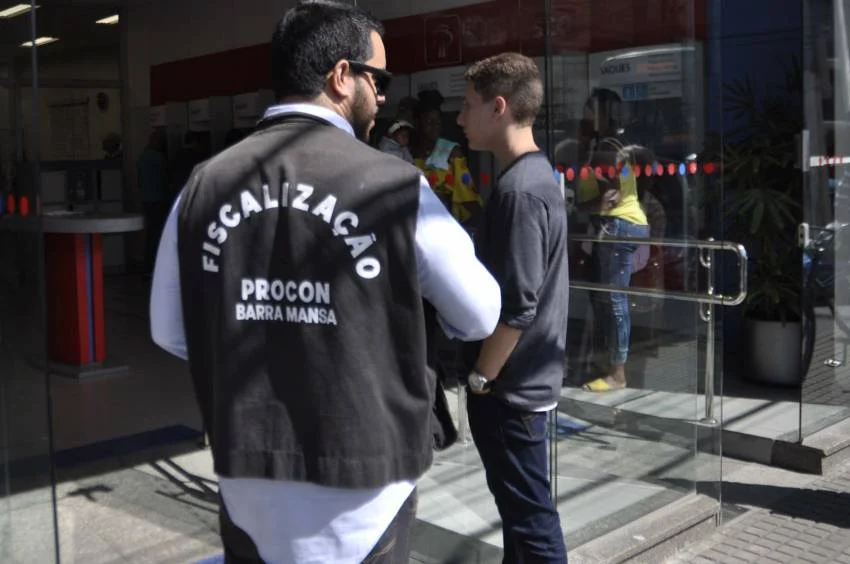 Procon BM realiza fiscalização em agências bancárias do município