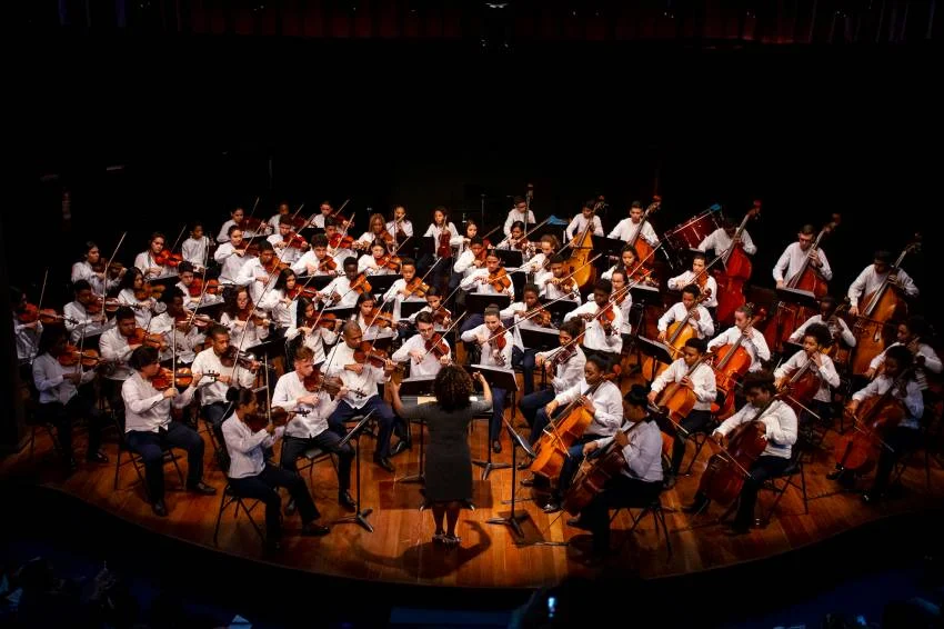 Volta Redonda sedia maior festival de violoncelos do país