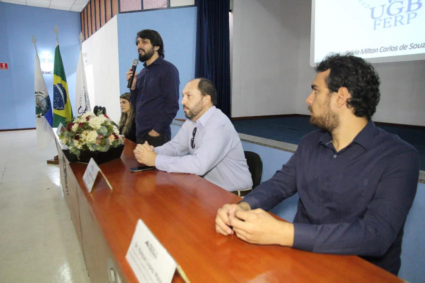 População debate sobre políticas públicas para idosos em Volta Redonda