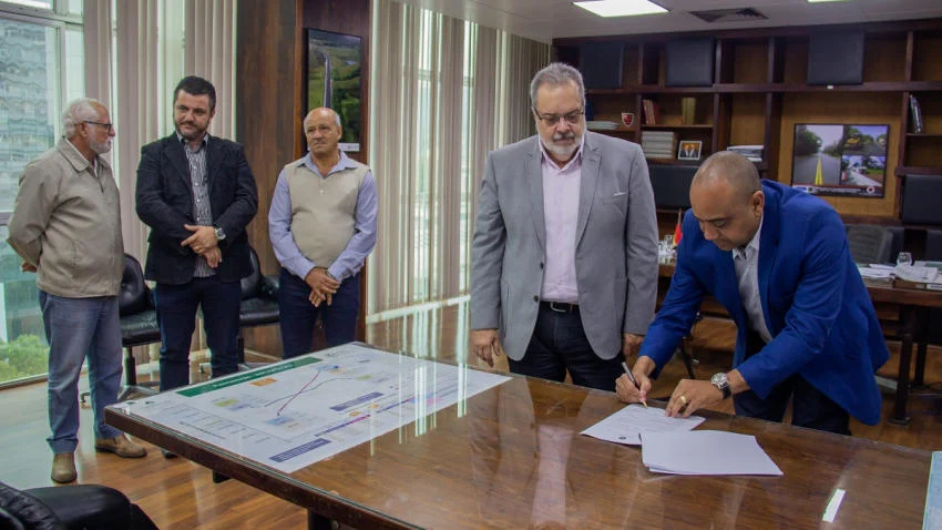 Porto Real receberá materiais para obras do Governo do Estado