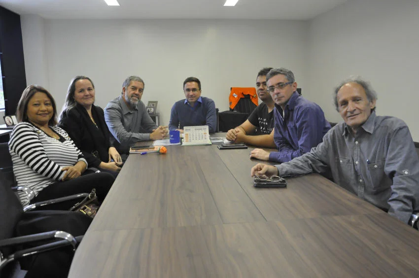 PREFEITO INVESTE EM IMPLANTAÇÃO DE ALVARÁ AUTOMATIZADO EM PINHEIRAL