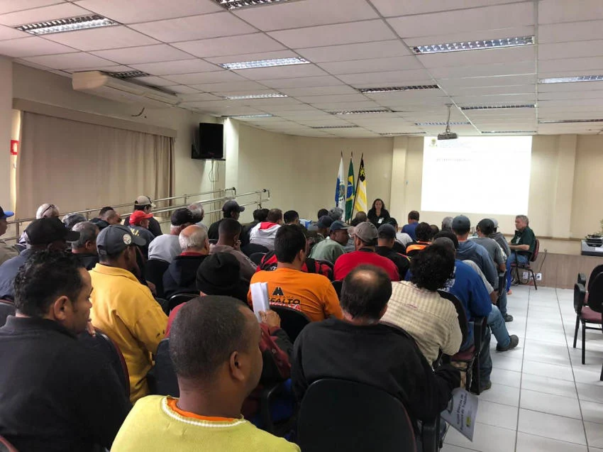 Capacitação para funcionários de três secretarias é resultado de parceria entre a Escola de Governo e Gestão e Departamento de Recursos Humanos da Secretaria de Administração