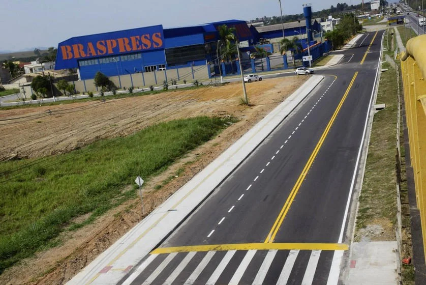 Prefeitura de Resende inaugura drenagem, asfalto, sinalização e sistema de iluminação no Jardim do Sol