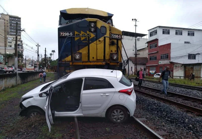 Guarda Municipal de Barra Mansa atua rapidamente no socorro a acidente na linha férrea